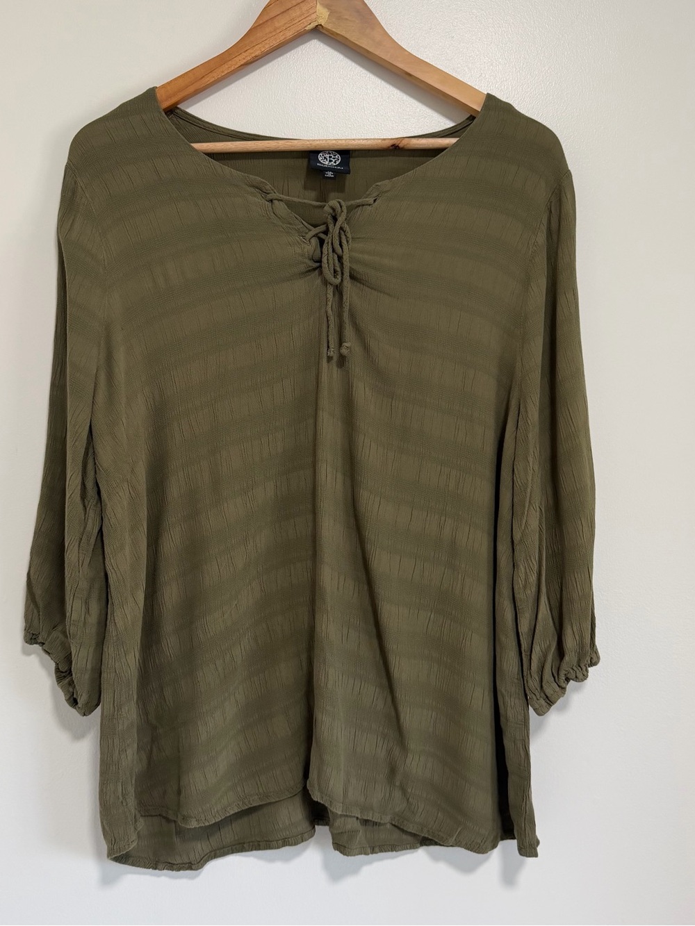 bobeau Olive Green Lace-Up Textured Peasant Tunic